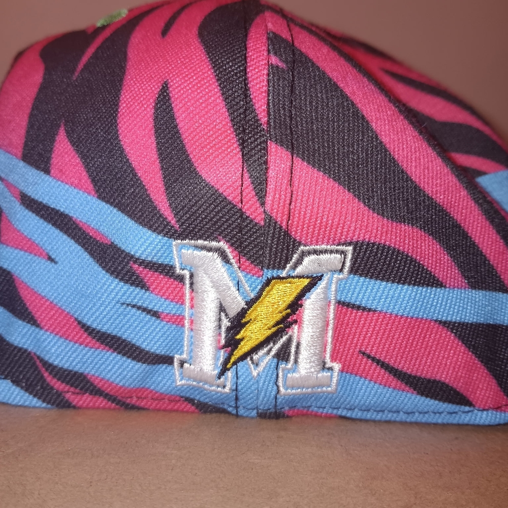 "Damn Gina" Sheneneh Pink and Black MARTIN Fitted Cap - Picture 3 of 6